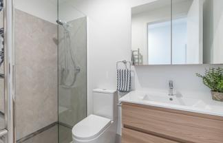 105/2B Te Ara Taurapa, Point Chevalier