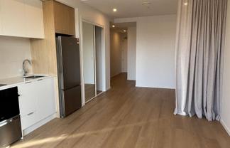 105/2B Te Ara Taurapa, Point Chevalier