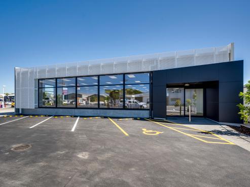 1004 Karamu Road North, Mayfair