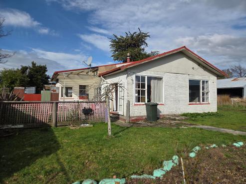 16 Manse Street, Clinton and Surrounds