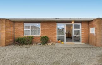 2/27a Bantry Street, Alexandra