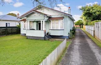 40 Kingsway Avenue, Sandringham