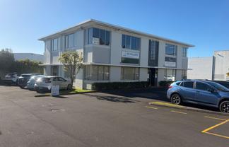 Immaculate Ground Floor 120 sqm Office