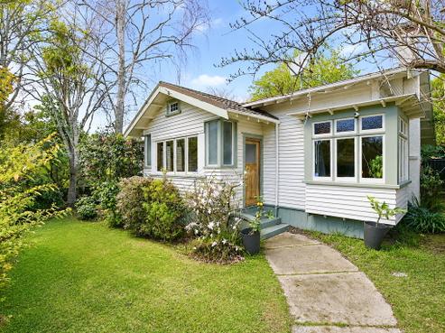 24 Myrtle Street, Hamilton East