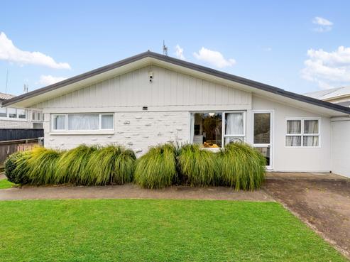 7 Moloney Terrace, Pukekohe