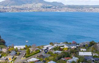 18 Scenic Heights, Acacia Bay