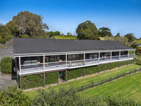 20 Roberts Road, Matakatia
