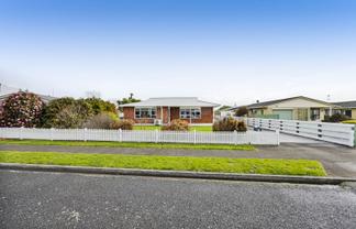 25 Victoria Street, Hawera