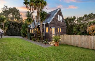 21 Carillon Place, Massey