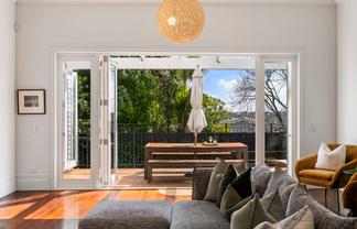 50 St Johns Road, Meadowbank