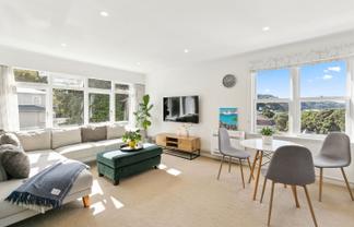 9/2 Newman Terrace , Thorndon