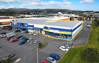 Rare Mega Centre Bulk Retail Opportunity!