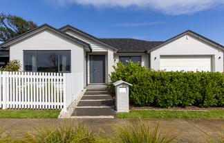 3 Ronoga Maori Way, Pukekohe