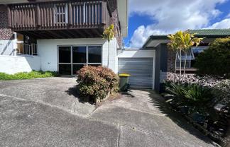 1/361 Wairau Road, Totara Vale