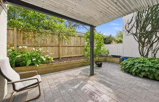 2/7 Owens Road, Devonport