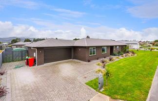 1 Routhan Way, Carterton