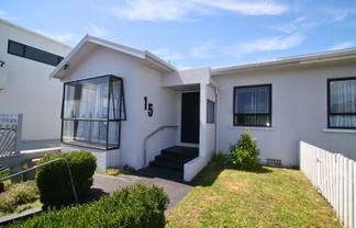 15 Bayly Road, Moturoa