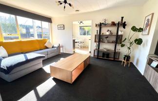 37 Border Road, Henderson
