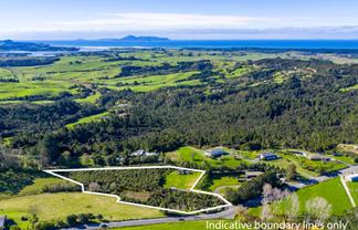 134 Cames Road, Mangawhai