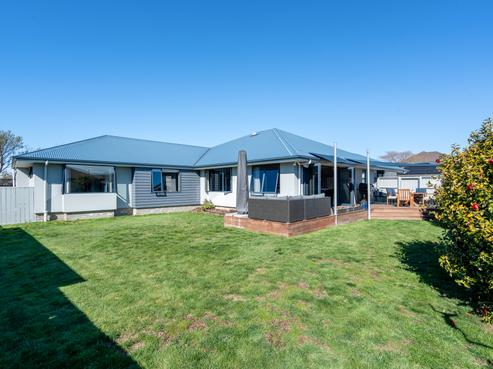 2 Mullion Lane, Burwood
