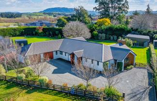 1 Orchard Lane, Amberley