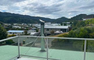 27 Seaview Crescent, Picton