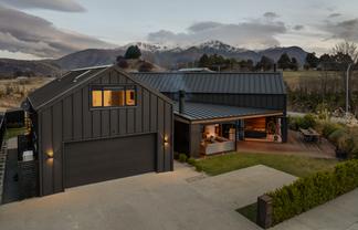 2 Brodie Avenue, Arrowtown