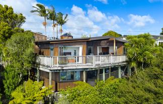 4 Bay View Road, Raglan