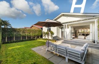 260 Meola Road, Point Chevalier