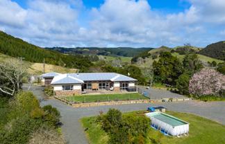 5209 Highway 22, Waingaro