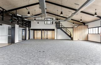 High-profile office and showroom opportunity