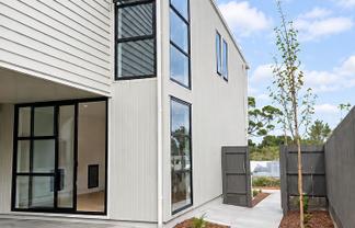 35 Dunkirk Terrace, Mount Albert