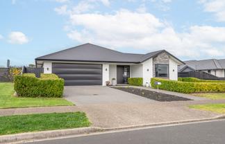 76 Puhirake Crescent, Pyes Pa