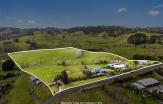 31 Frost Road, Waitoki
