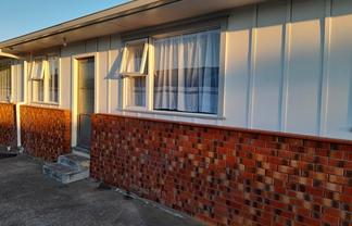 2/15 Worcester Street, West End