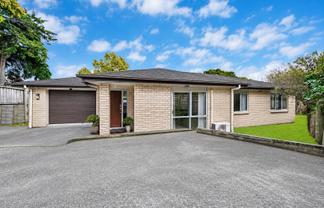 13 Thomas Rea Place, Te Atatu South