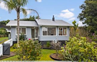 60 Hilling Street, Titirangi