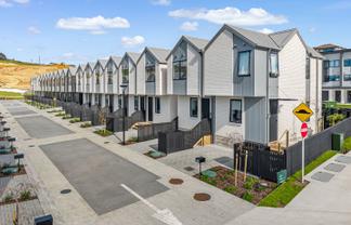 2/21 Makomako Drive, Orewa
