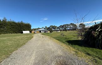685 Woodstock Road, Burnt Hill