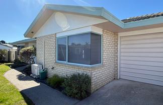 37 Aaron Place, Brookfield