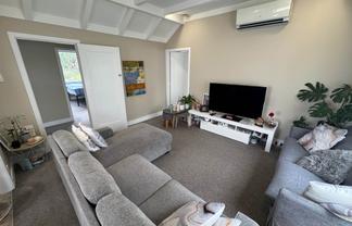140 Western Springs Road, Morningside