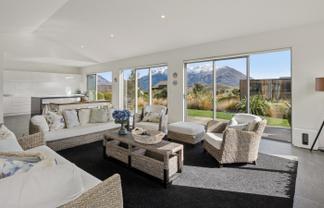 25 Mckellar Drive, Jacks Point