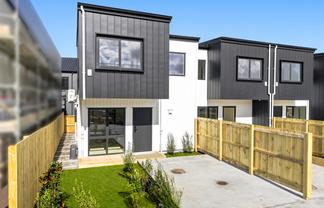 62 Wavecrest Lane, Hobsonville