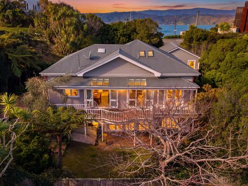 87 Nevay Road, Miramar