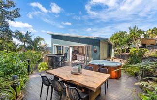 28 Magnolia Avenue, Kamo