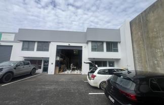 High warehouse ratio – 196sqm Albany industrial
