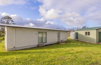1373A Dairy Flat Highway, Dairy Flat