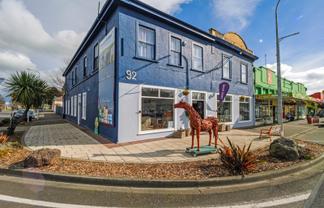 Bring your vision to the heart of Woodville