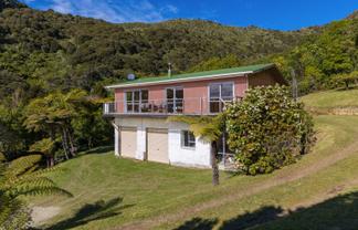 240 Moetapu Bay Road, Moetapu Bay
