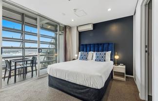 807/17 Amersham Way, Manukau